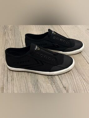 Women’s Feiyue Sneakers